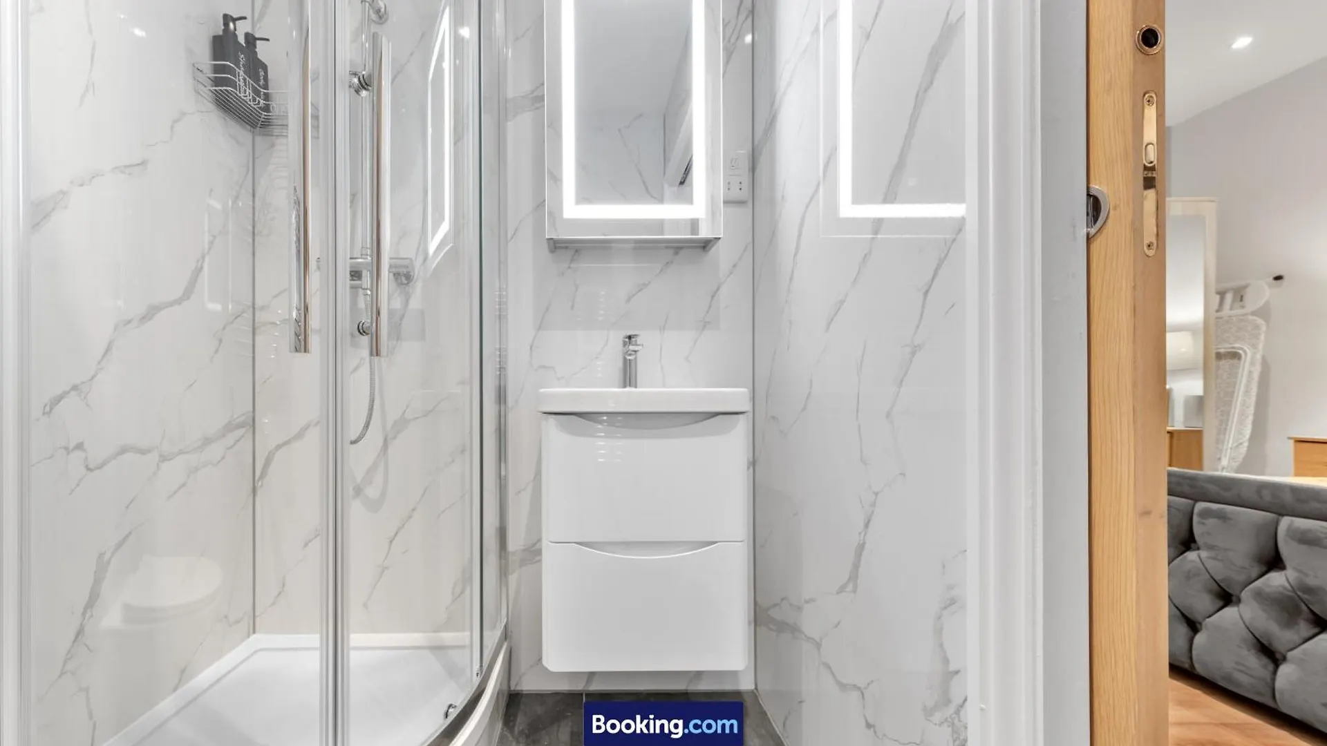 Modern, Central & Comfy Apt By Stay Smart Short Lets & Serviced Accommodation Deptford With Free Wifi Londen Appartement
