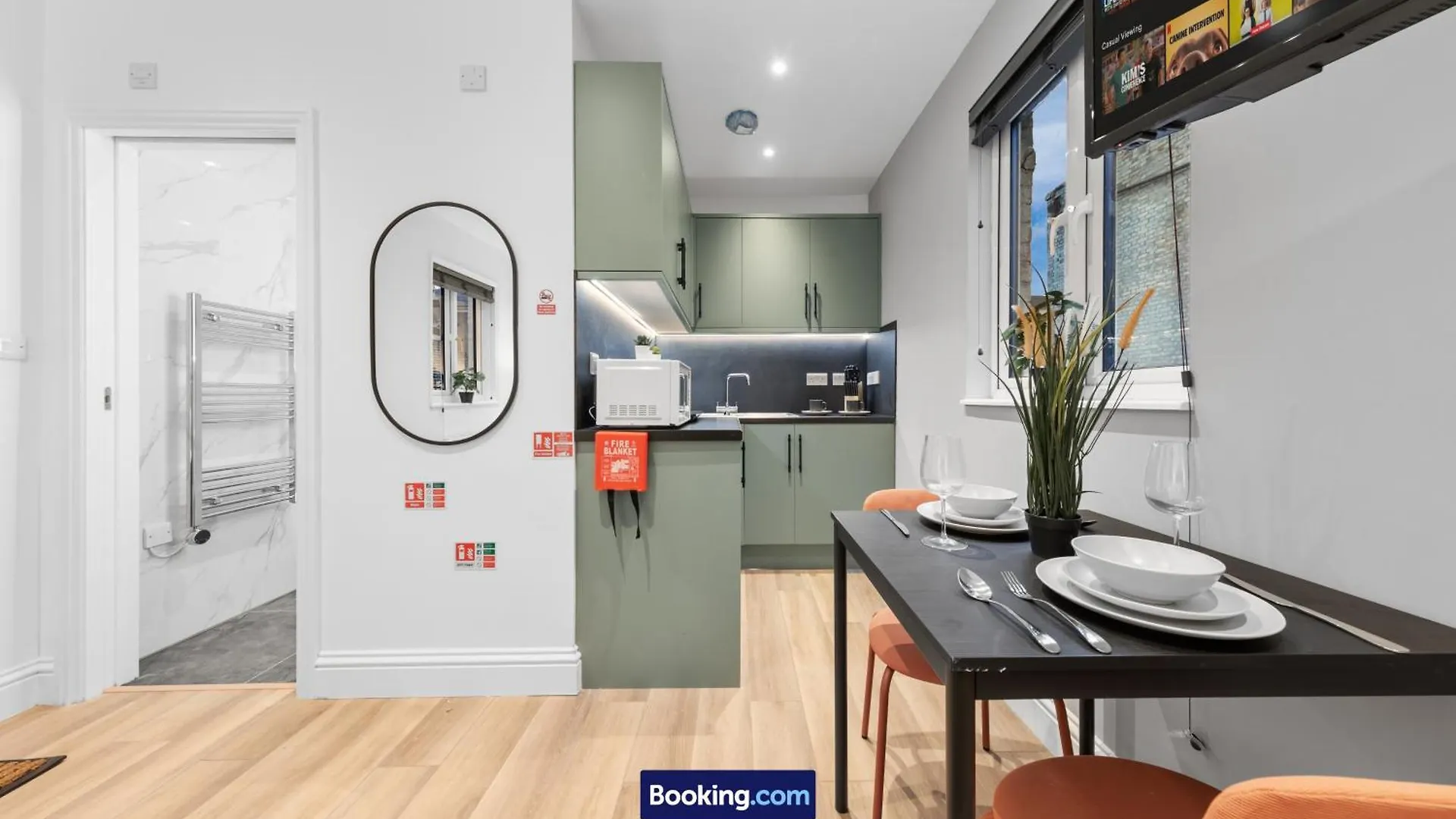Modern, Central & Comfy Apt By Stay Smart Short Lets & Serviced Accommodation Deptford With Free Wifi Londen Appartement