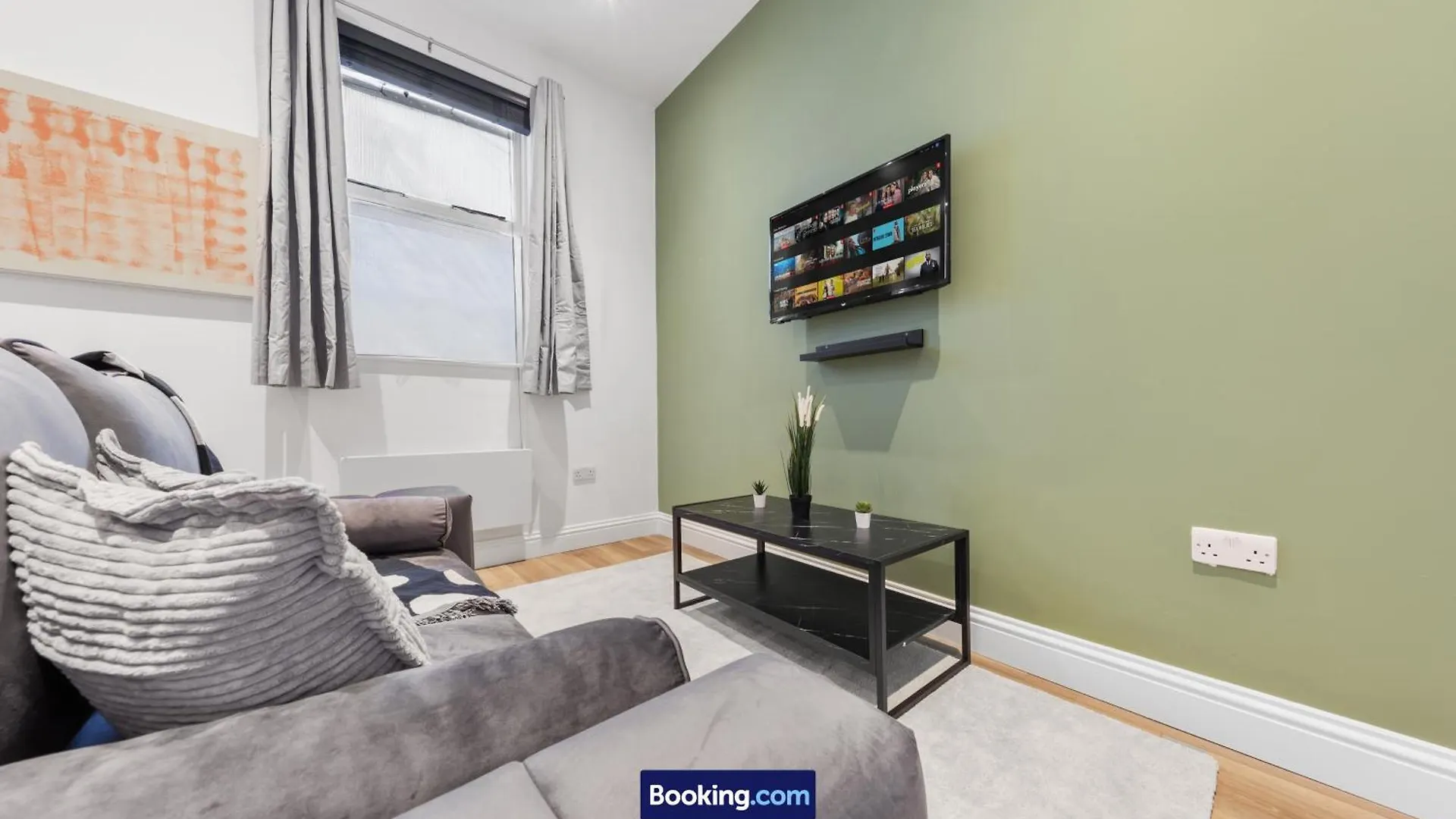 Modern, Central & Comfy Apt By Stay Smart Short Lets & Serviced Accommodation Deptford With Free Wifi Londen Appartement