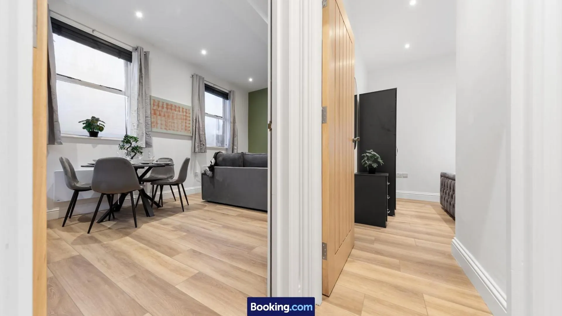 Modern, Central & Comfy Apt By Stay Smart Short Lets & Serviced Accommodation Deptford With Free Wifi Londen Appartement