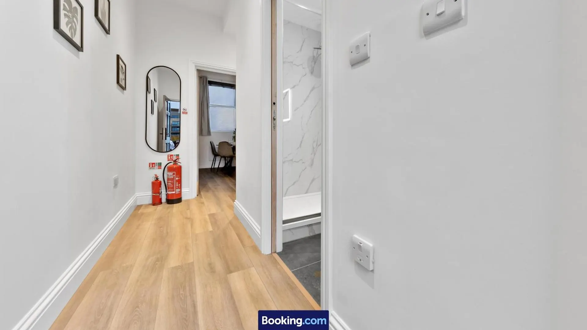 Modern, Central & Comfy Apt By Stay Smart Short Lets & Serviced Accommodation Deptford With Free Wifi Londen