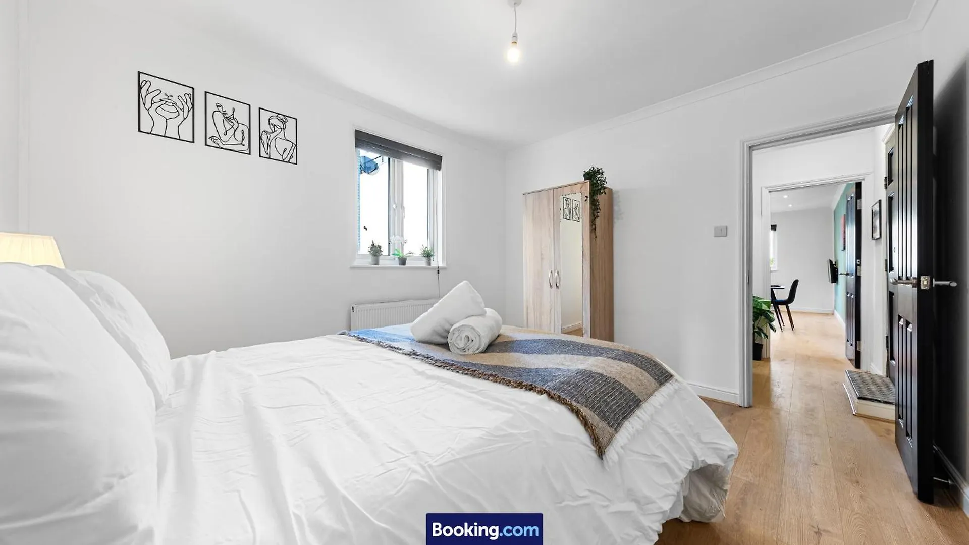 Modern, Central & Comfy Apt By Stay Smart Short Lets & Serviced Accommodation Deptford With Free Wifi Londen